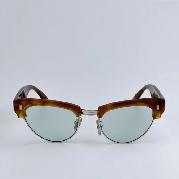 Celine CL40059U 18N BRAND NEW Sunglasses Rhodium Havana  display picture 3